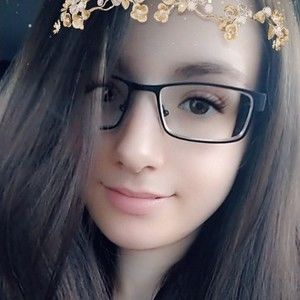 Meet your Posher, Rhiannon